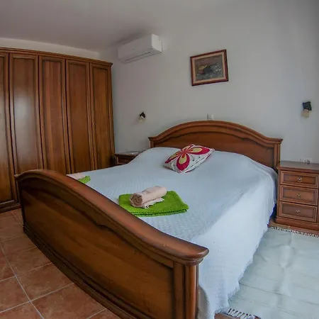 Villa Villa Maja Rustic Oasis With Private Pool & Lush Garden *