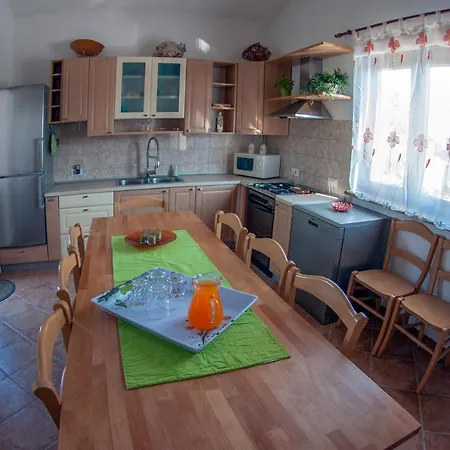 House /villa Maja Villa Ližnjan