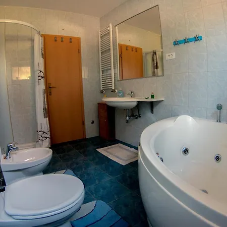 Villa Maja Rustic Oasis With Private Pool & Lush Garden Villa