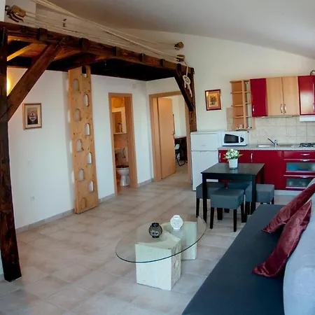 Villa Maja Rustic Oasis With Private Pool & Lush Garden * Ližnjan