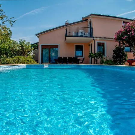 Villa Maja Rustic Oasis With Private Pool & Lush Garden Villa *
