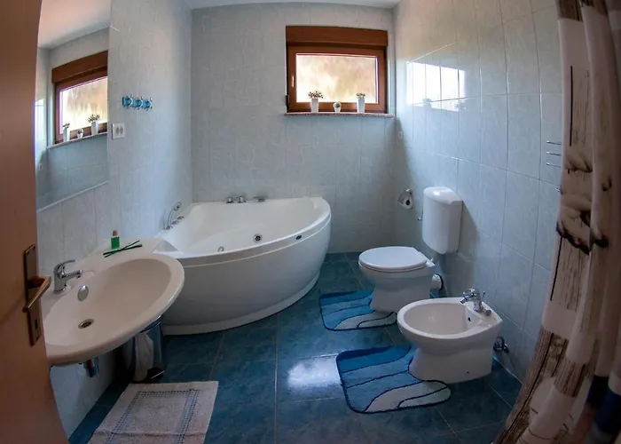 House /villa Maja *